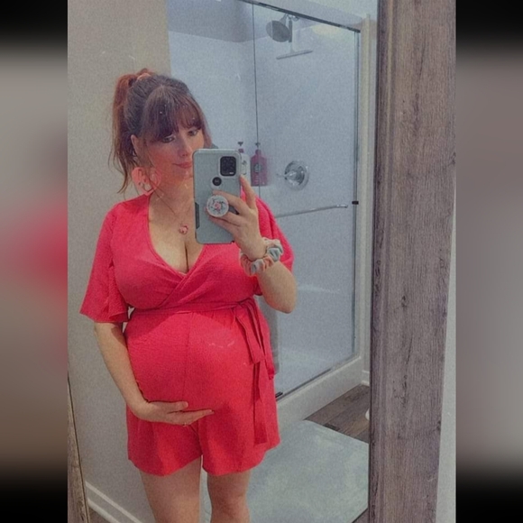 Hot pink barbiecore maternity romper - Picture 6 of 9